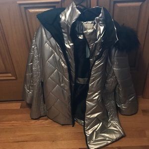 Coldwater Creek coat. Women's Silver/Black PXL.